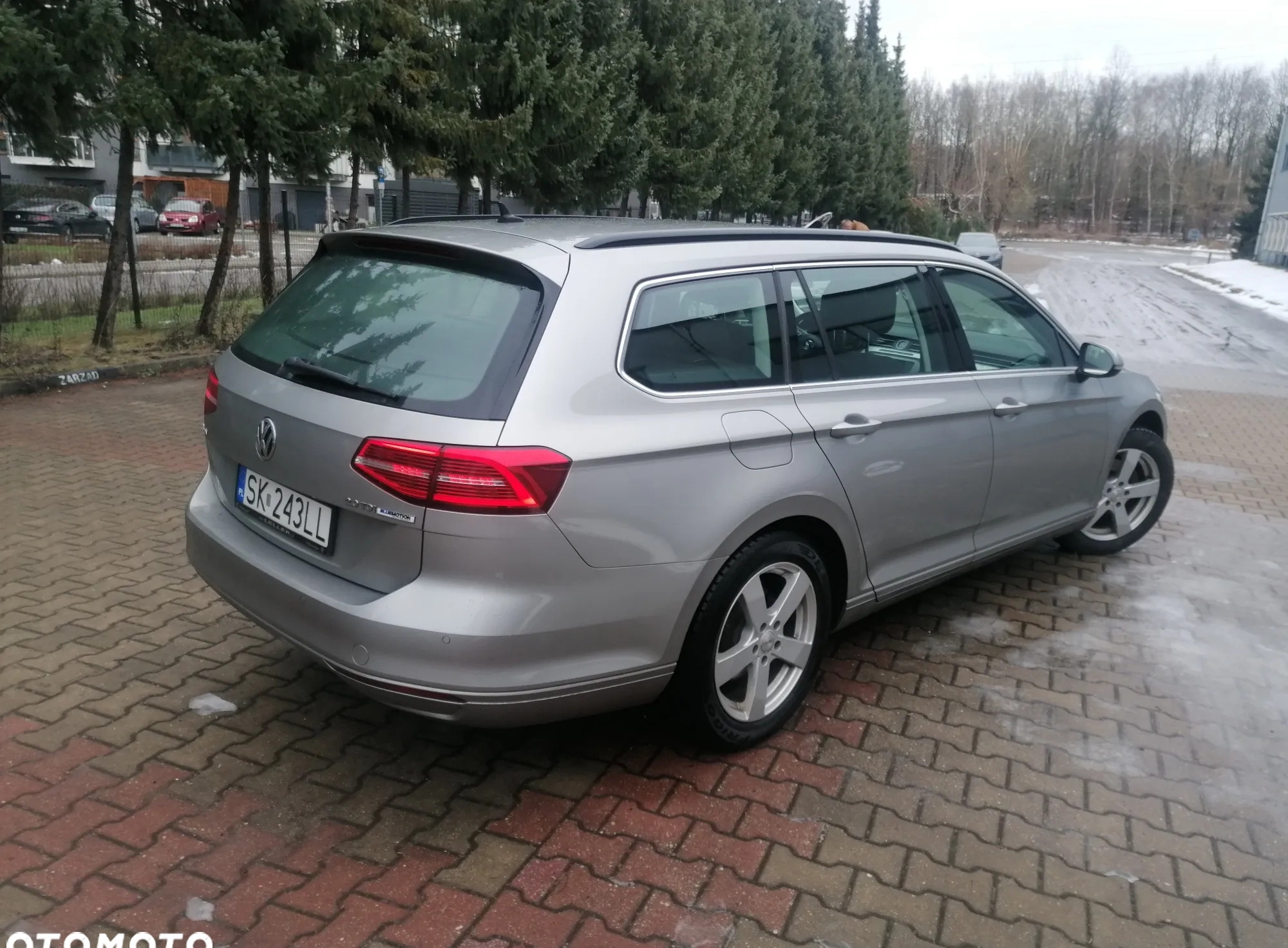 Volkswagen Passat cena 49000 przebieg: 259200, rok produkcji 2017 z Katowice małe 92